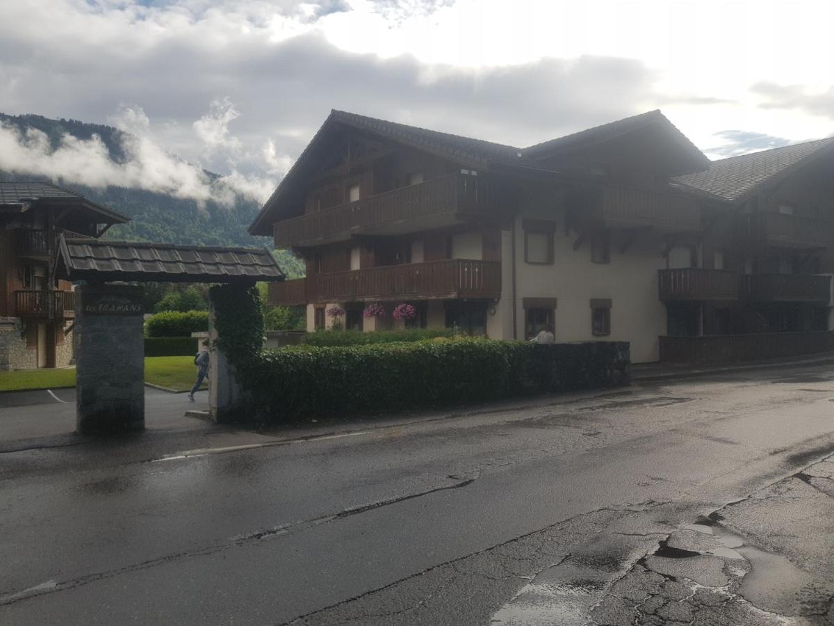 Les Frahans Samoens Bagian luar foto
