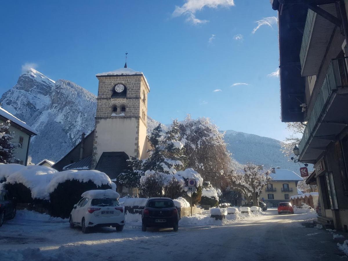 Les Frahans Samoens Bagian luar foto